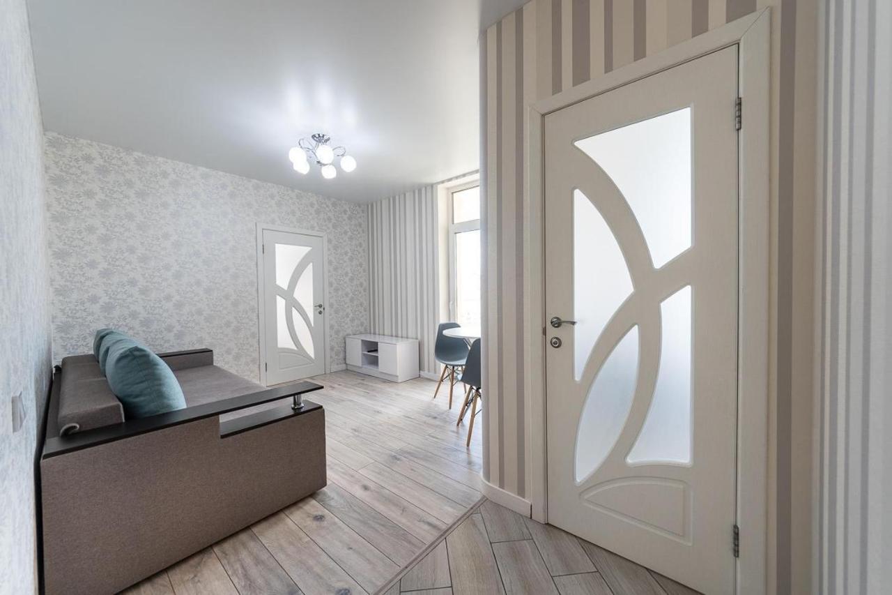 Apartamenti Metro Virlica Daire Kiev Dış mekan fotoğraf