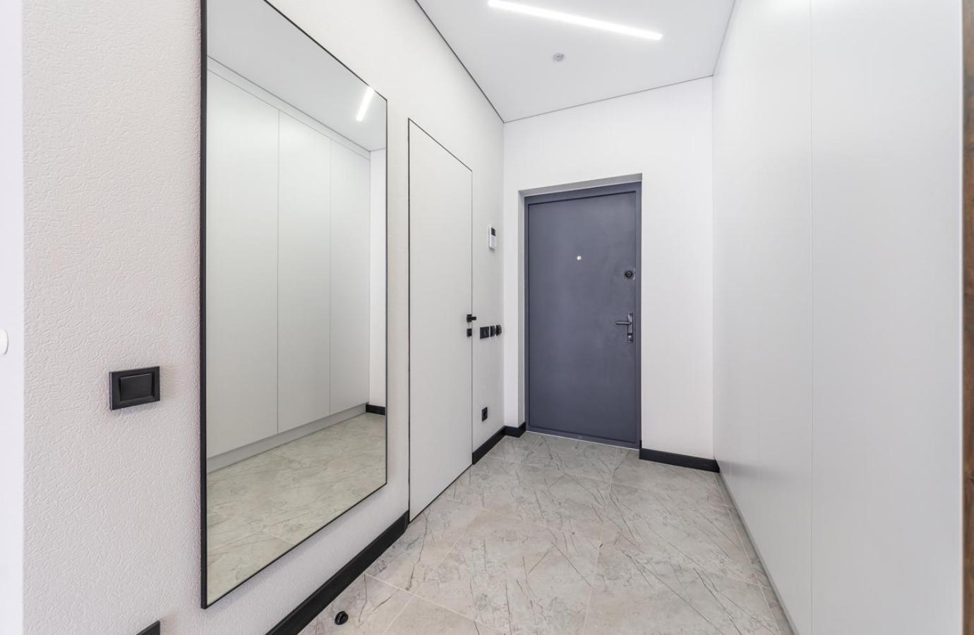 Apartamenti Metro Virlica Daire Kiev Dış mekan fotoğraf