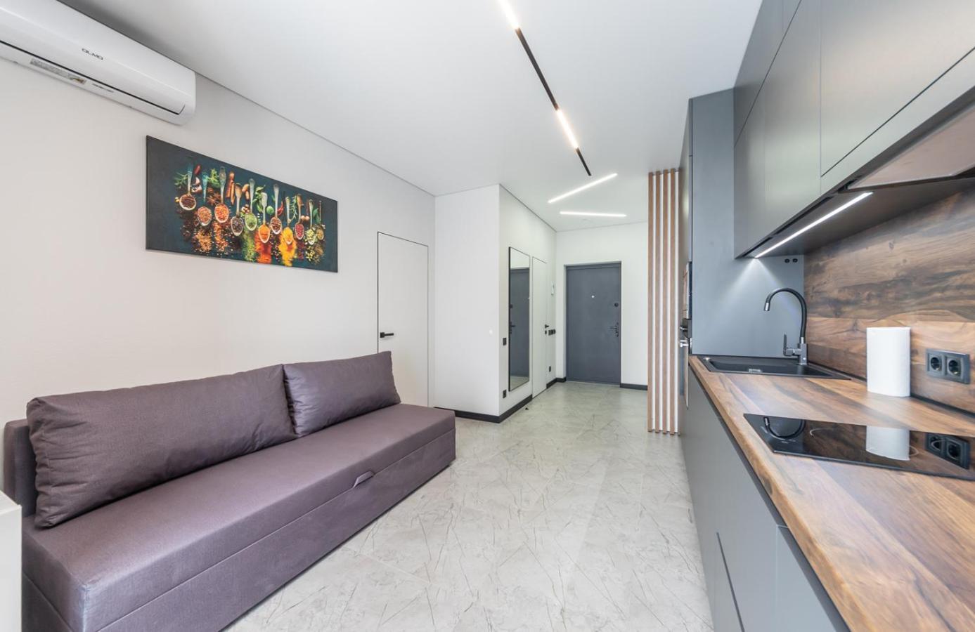 Apartamenti Metro Virlica Daire Kiev Dış mekan fotoğraf